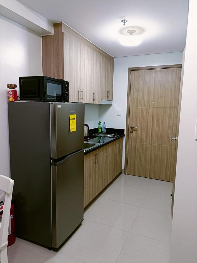 Home Away From Home 마닐라 외부 사진